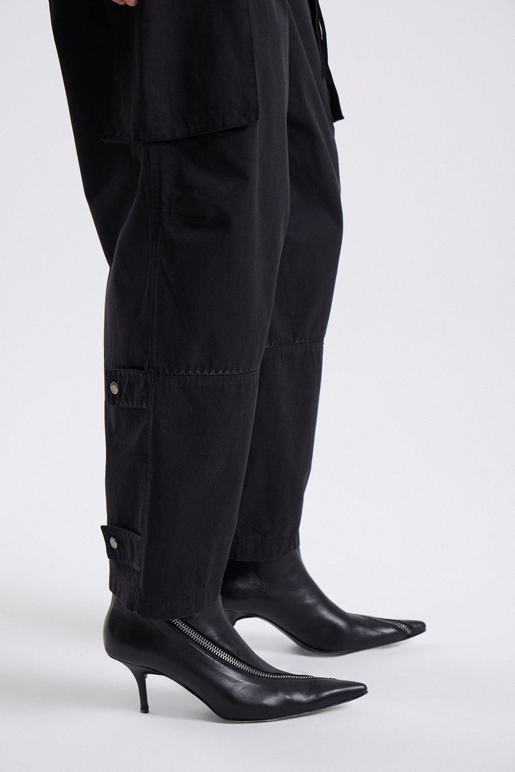 Ness Isa Cargo Pants Negro